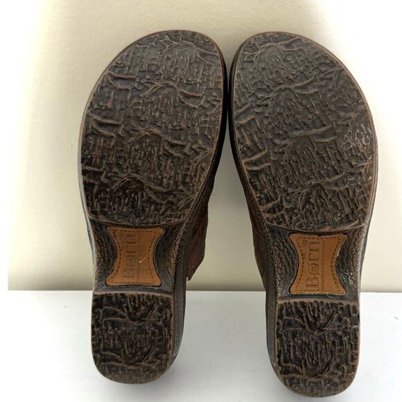 Born Women's Brown Soft Finished Tooled Leather Slip On Mules Size 7 - Picture 10 of 11
